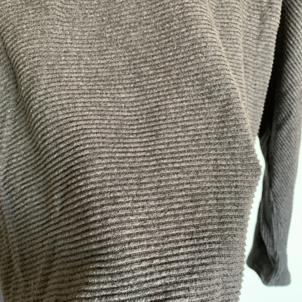 Grey Sweatshirt - Picture 3 of 3